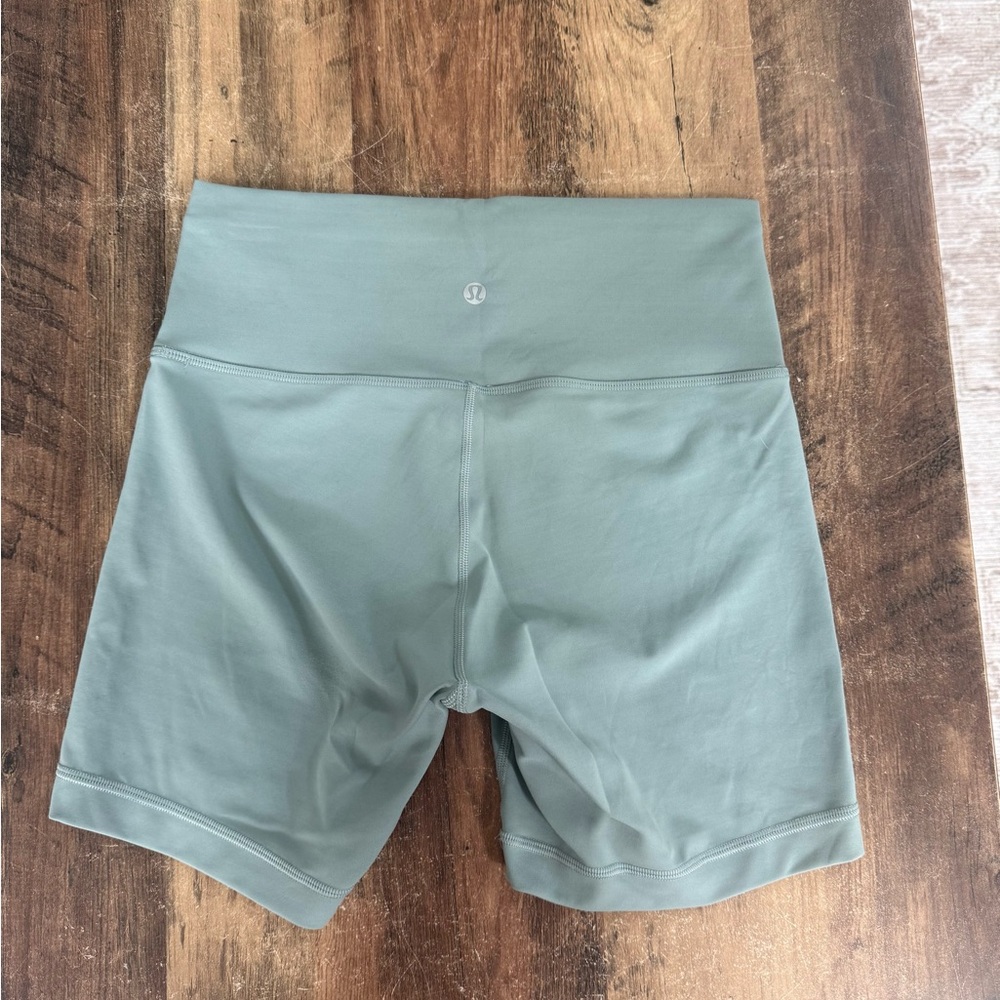 Lululemon Wunder Under Train Short 6in inseam